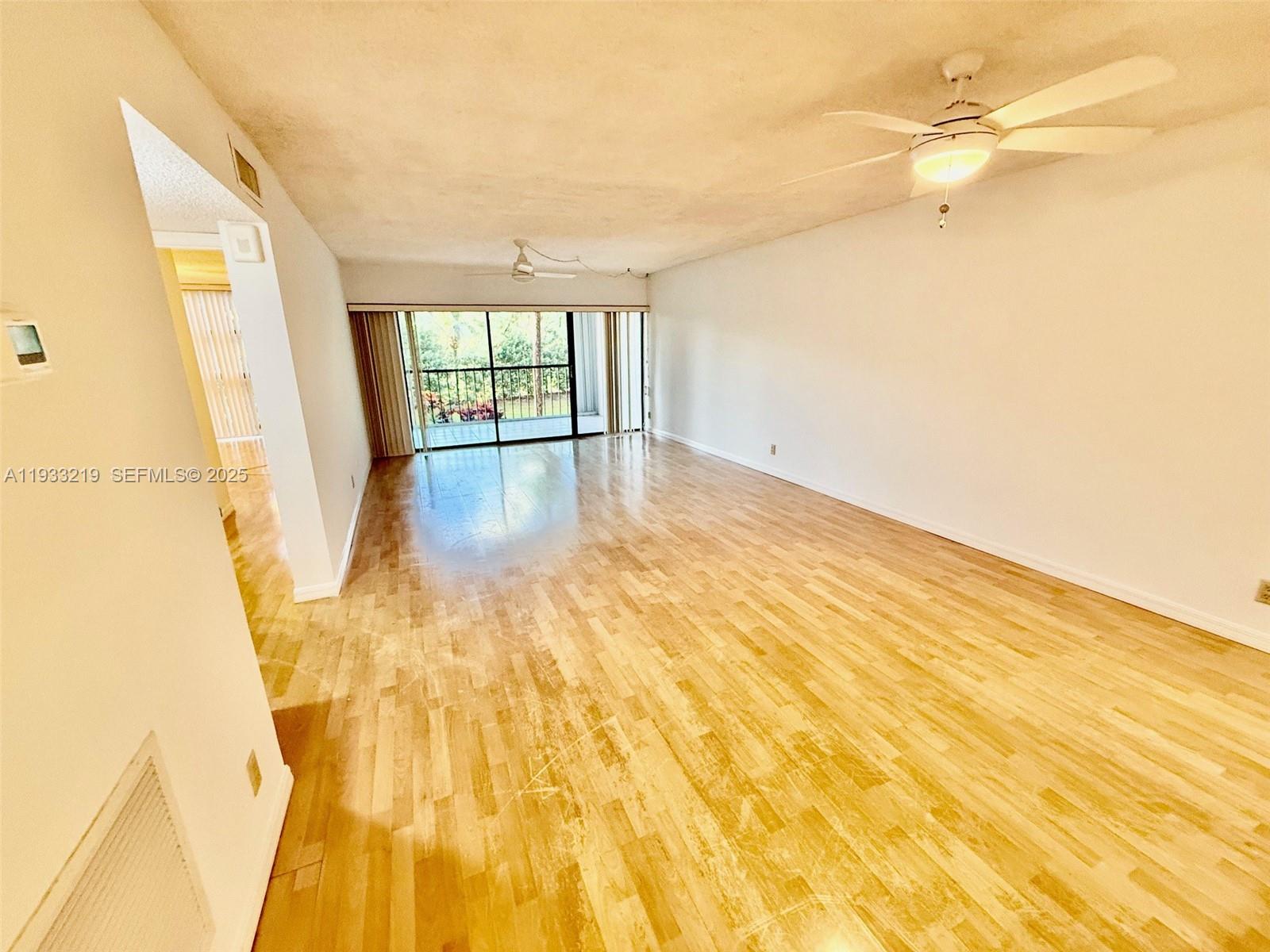 CLUB ROYALE CONDO - Residential Lease