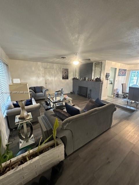 MIRAMAR ISLES SEC 4 - Residential