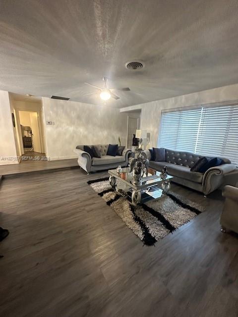 MIRAMAR ISLES SEC 4 - Residential