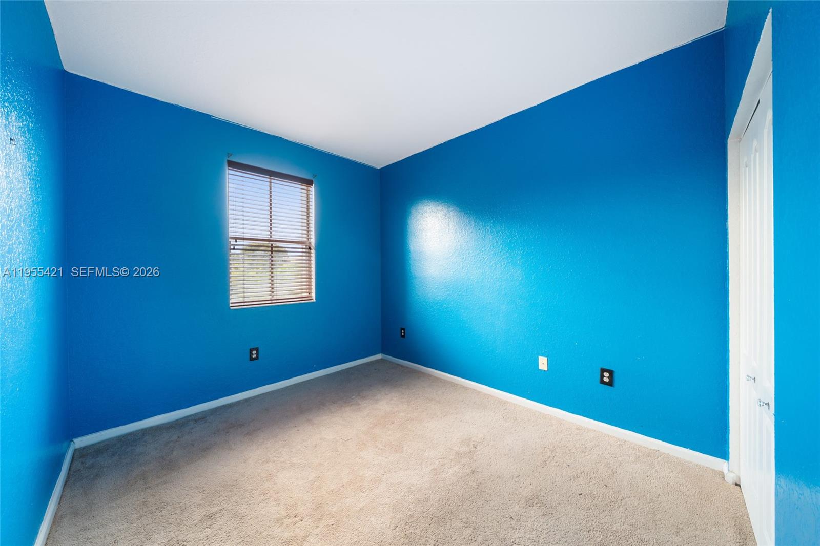 PORTOFINO PALMS - Residential