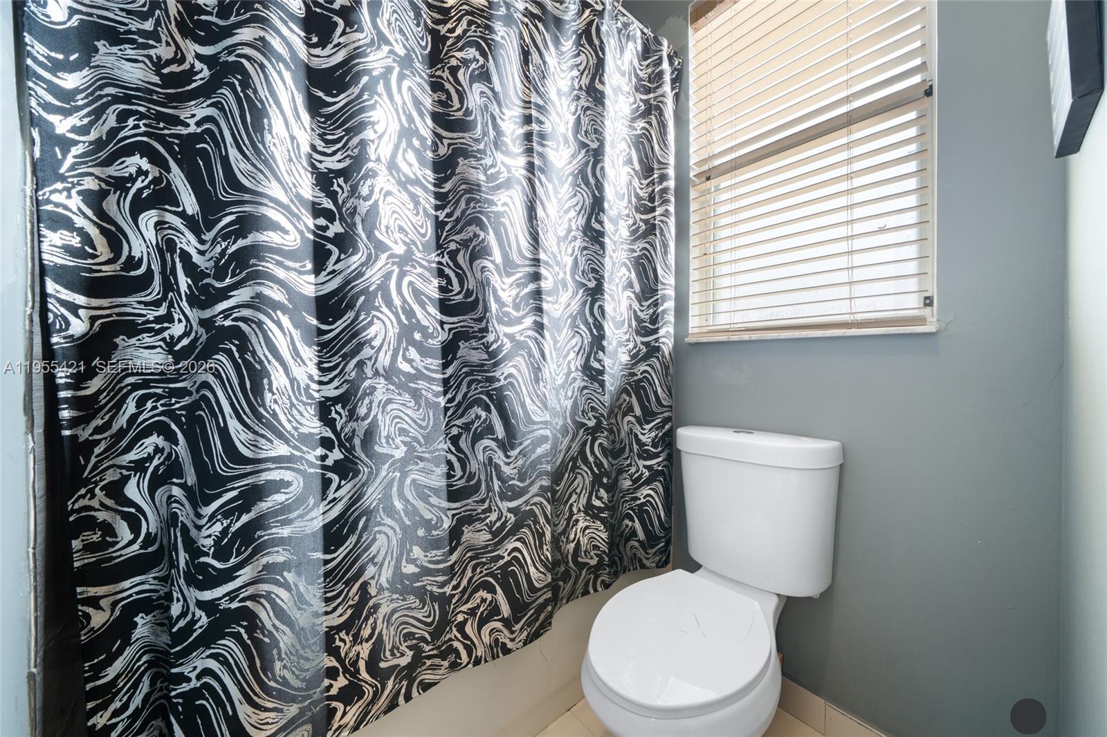 PORTOFINO PALMS - Residential