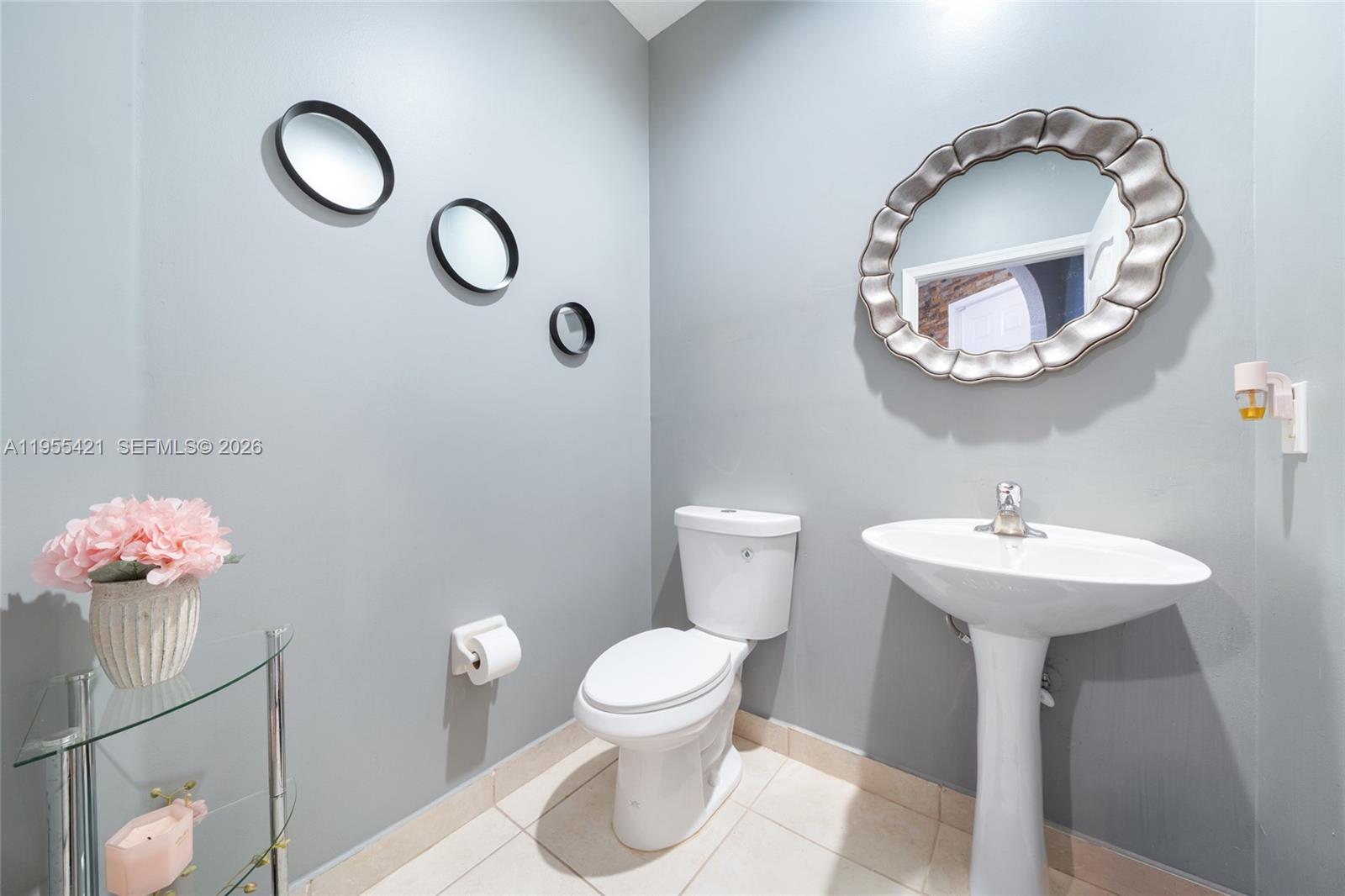 PORTOFINO PALMS - Residential