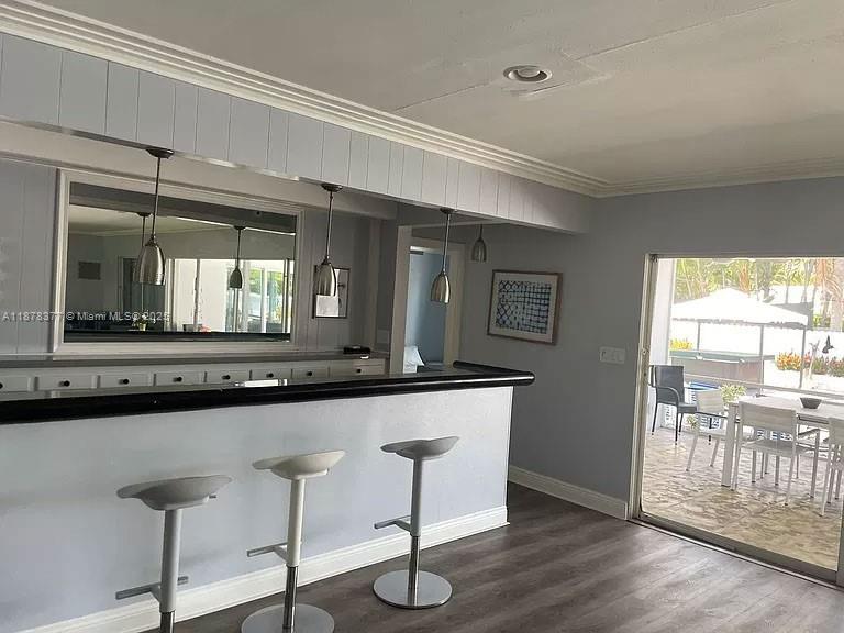 HOLLYWOOD LAKES SECTION - Residential