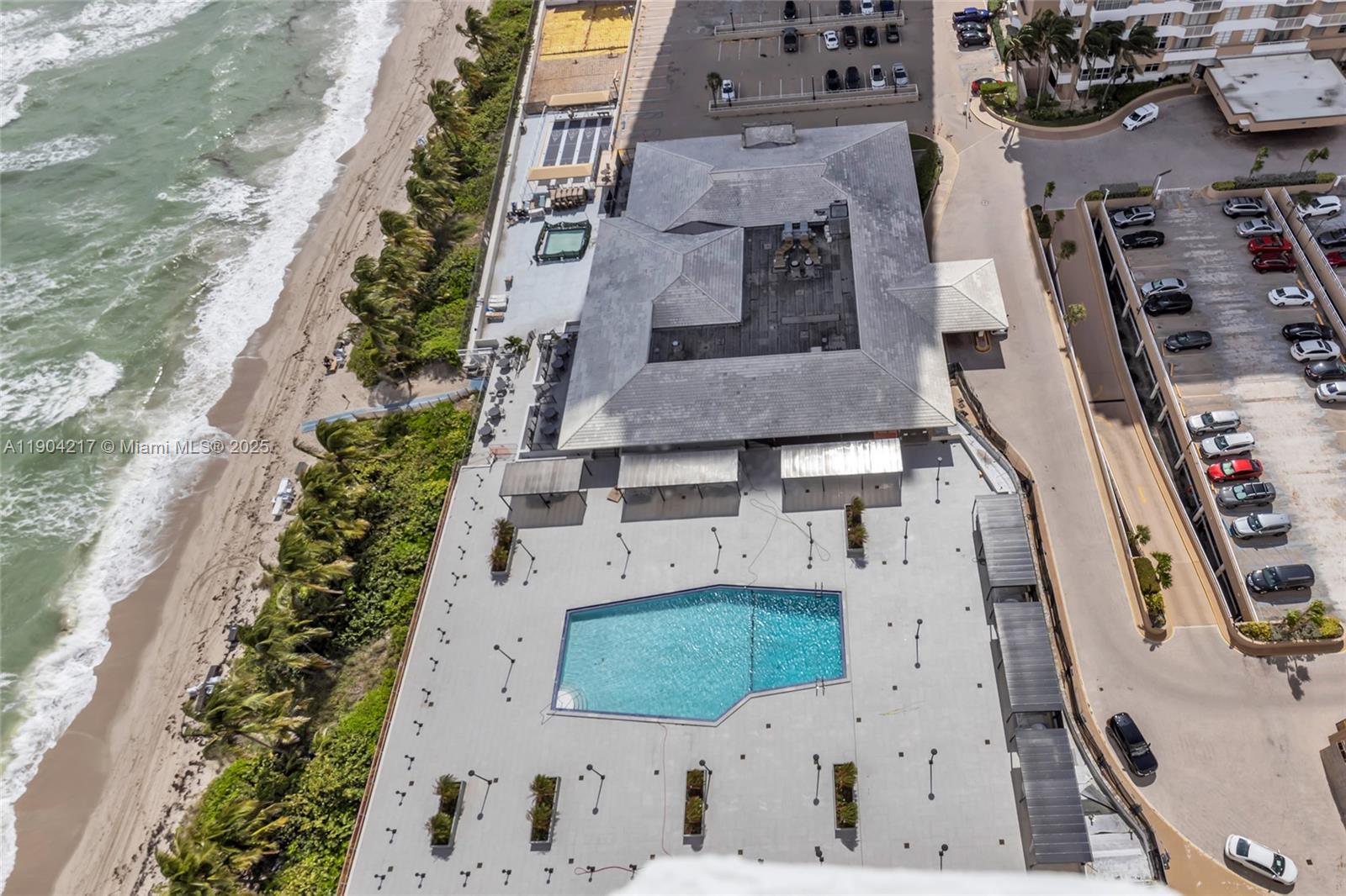 HEMISPHERES CONDO - Residential