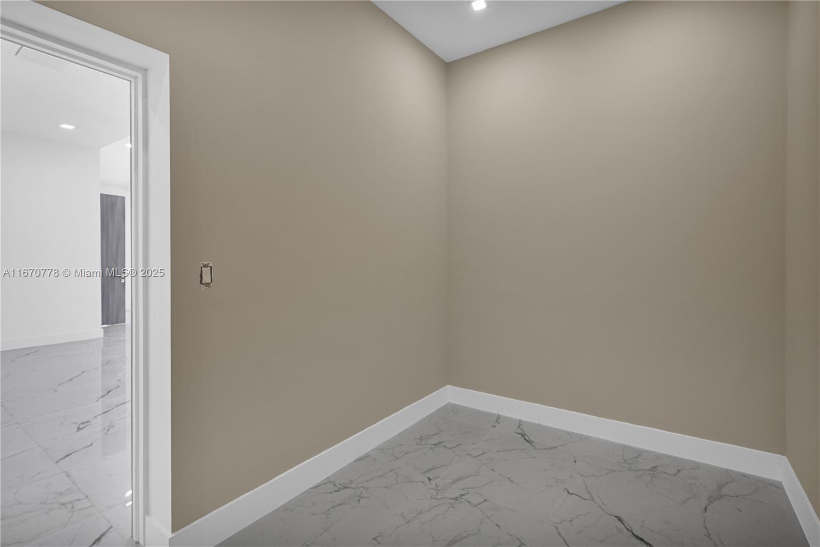 UNPLATTED - Residential Lease