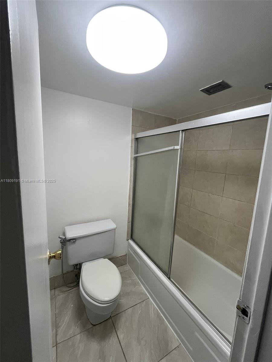 INVERRARY COUNTRY CLUB - Residential