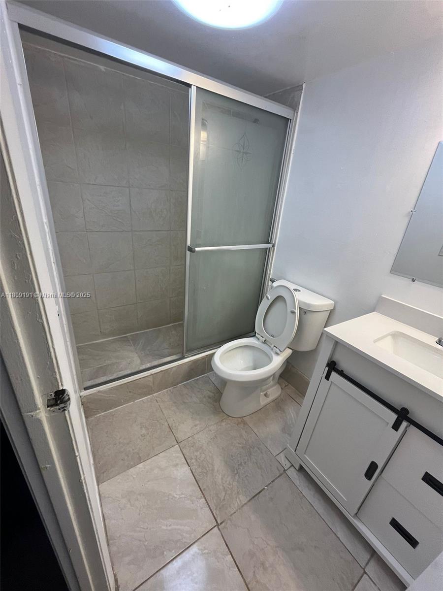 INVERRARY COUNTRY CLUB - Residential