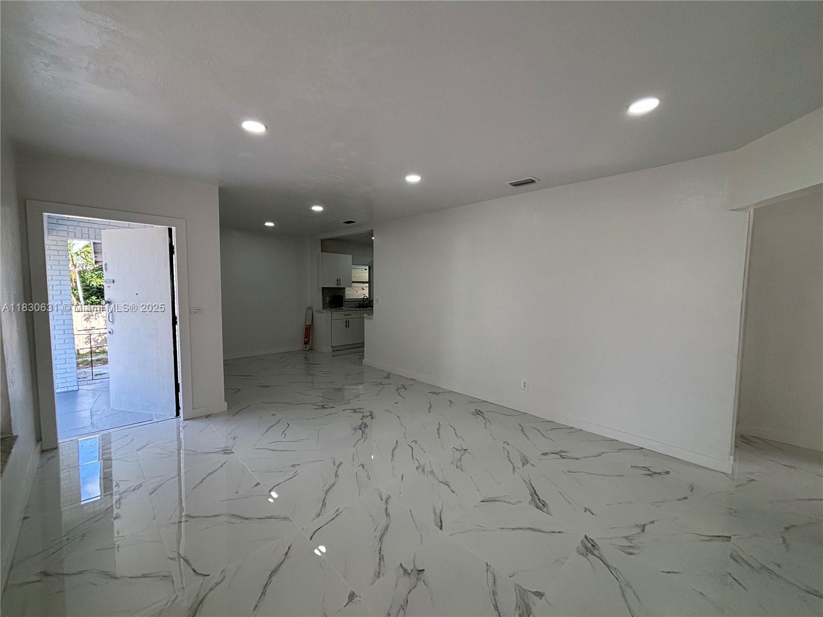 191 W 59th St