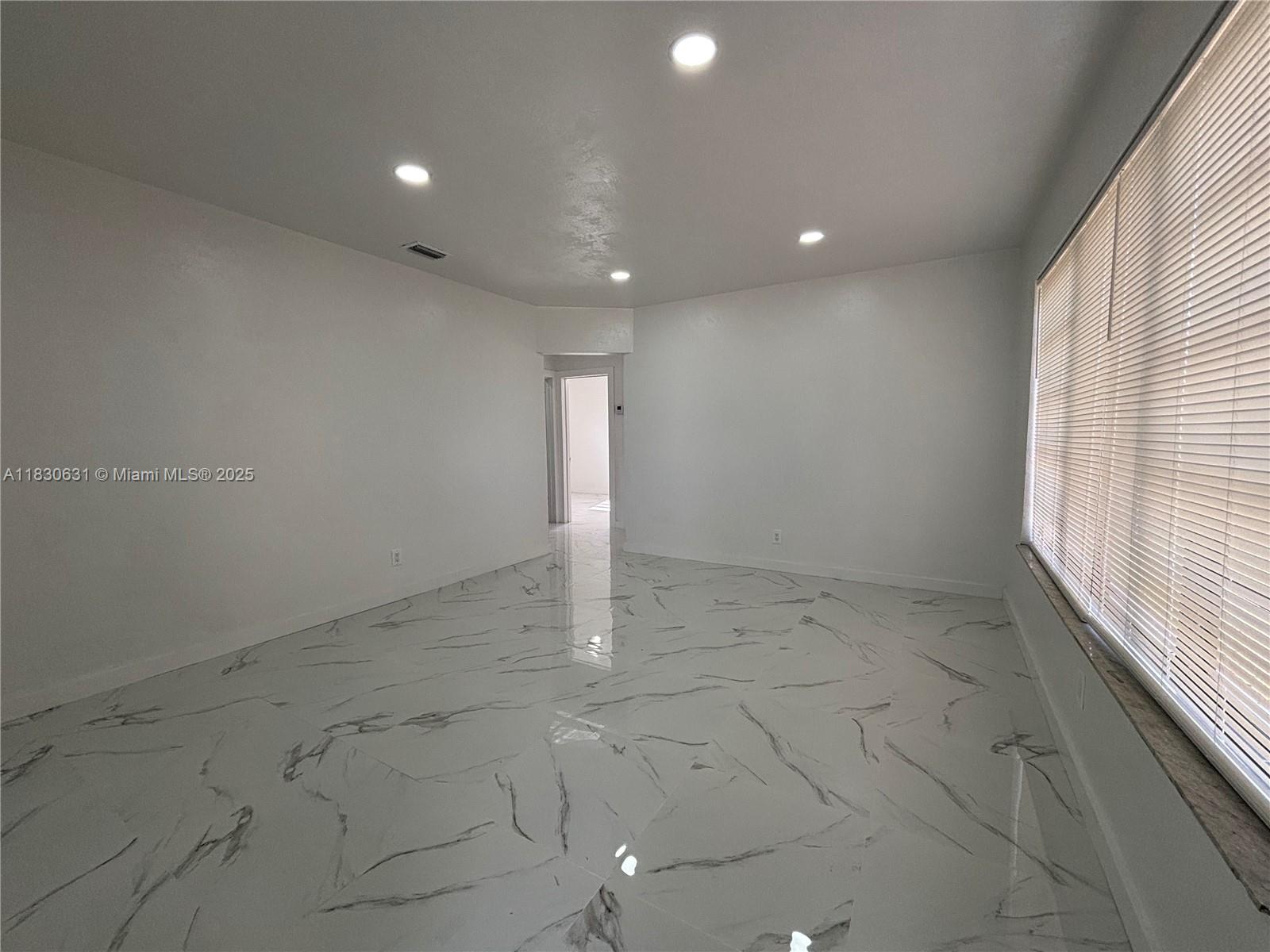 191 W 59th St