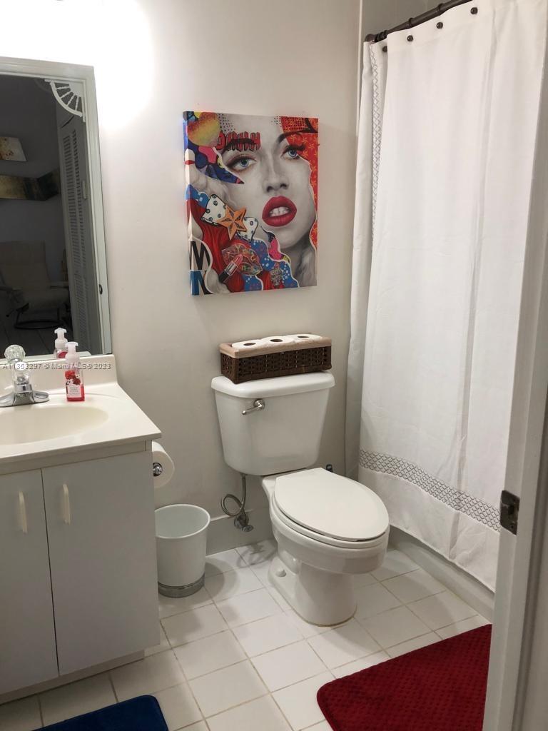 BONITA GOLF VIEW TOWNVILL - Residential