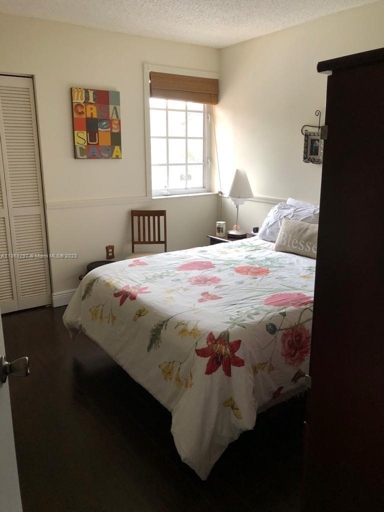 BONITA GOLF VIEW TOWNVILL - Residential