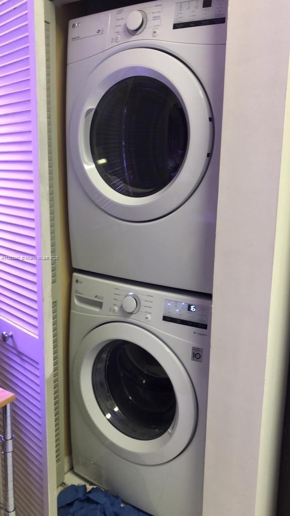 BONITA GOLF VIEW TOWNVILL - Residential