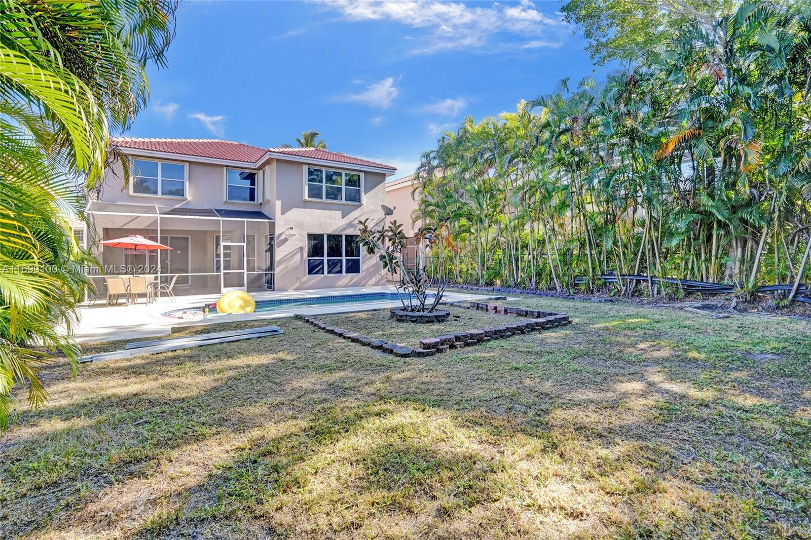 WYNDHAM LAKES NORTH - Residential