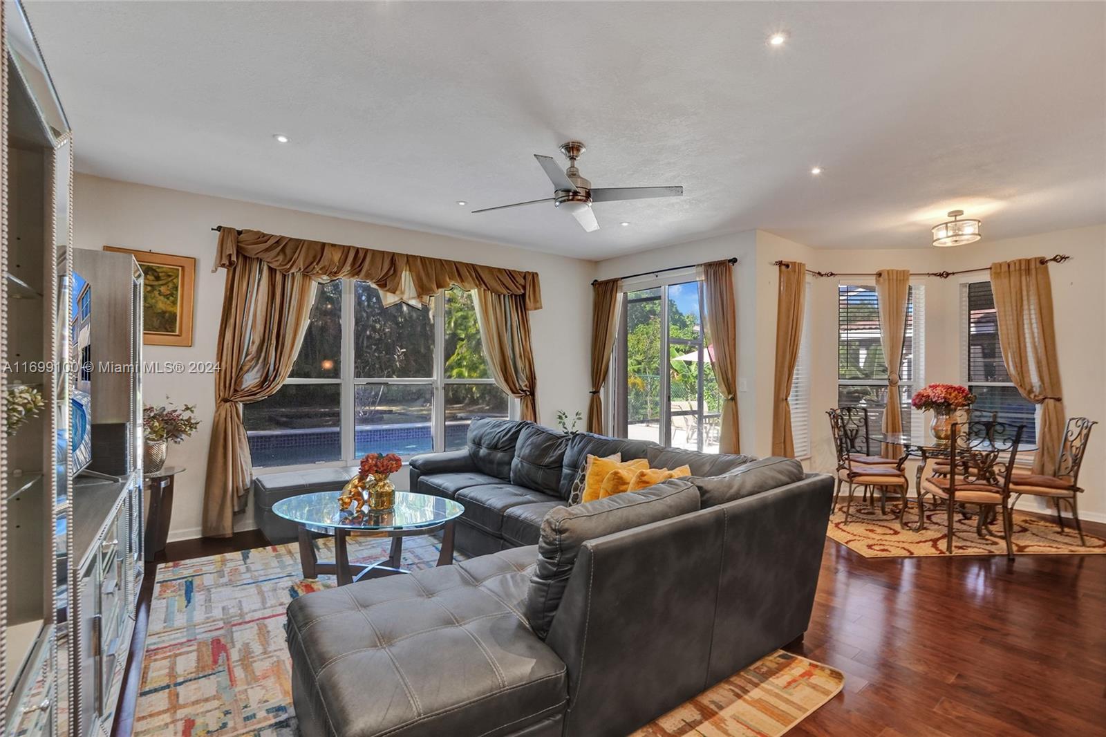 WYNDHAM LAKES NORTH - Residential