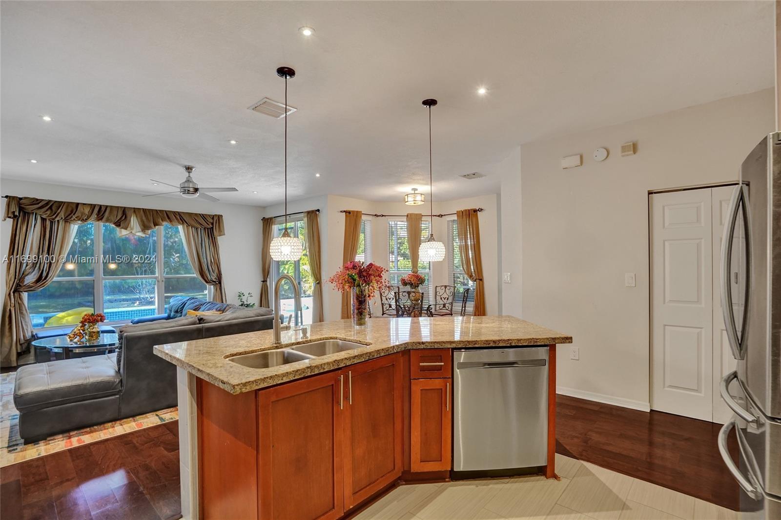 WYNDHAM LAKES NORTH - Residential