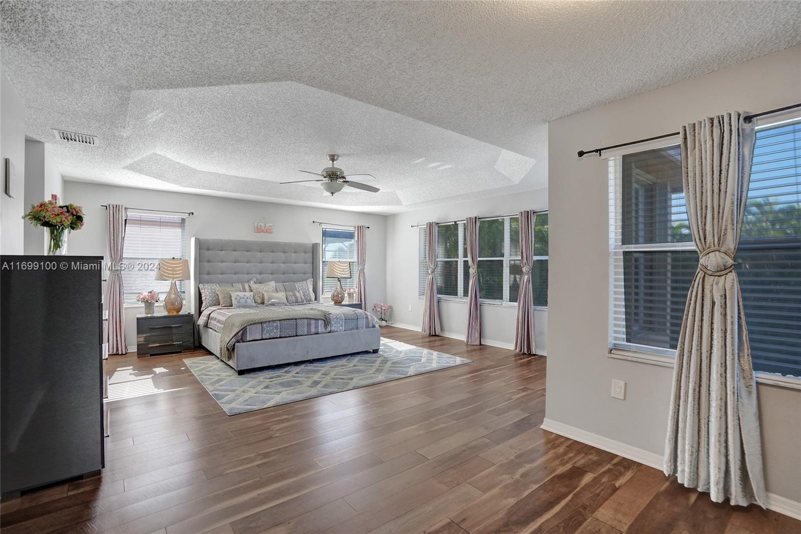 WYNDHAM LAKES NORTH - Residential