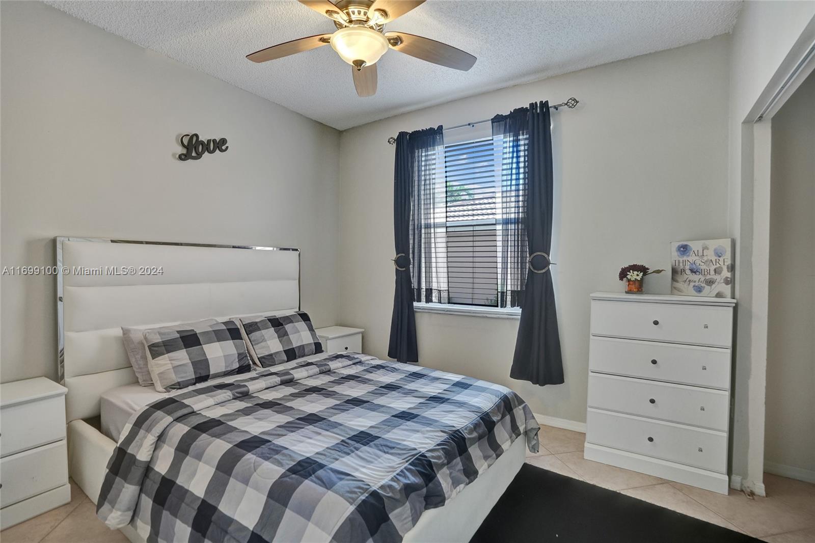 WYNDHAM LAKES NORTH - Residential