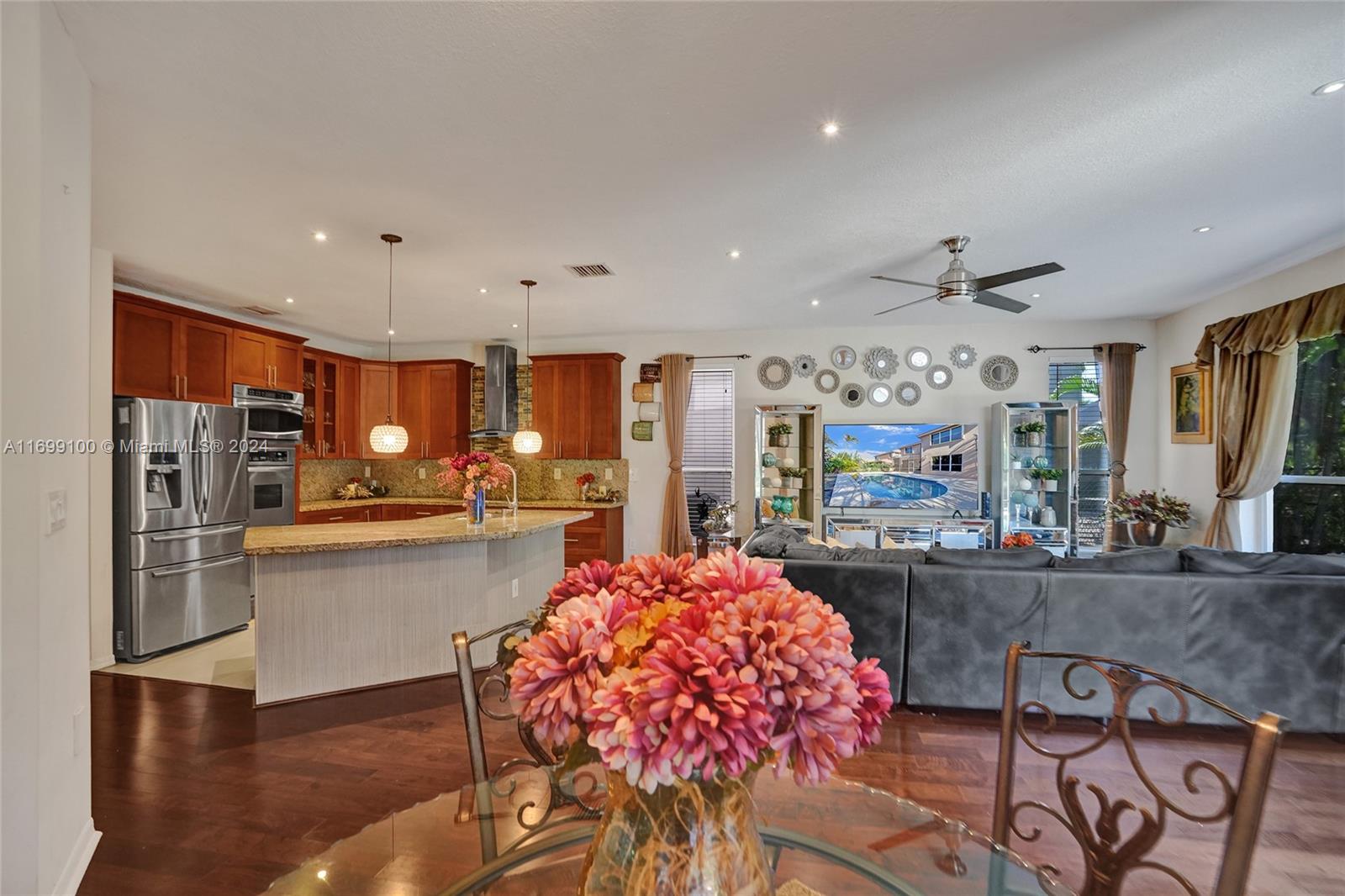 WYNDHAM LAKES NORTH - Residential