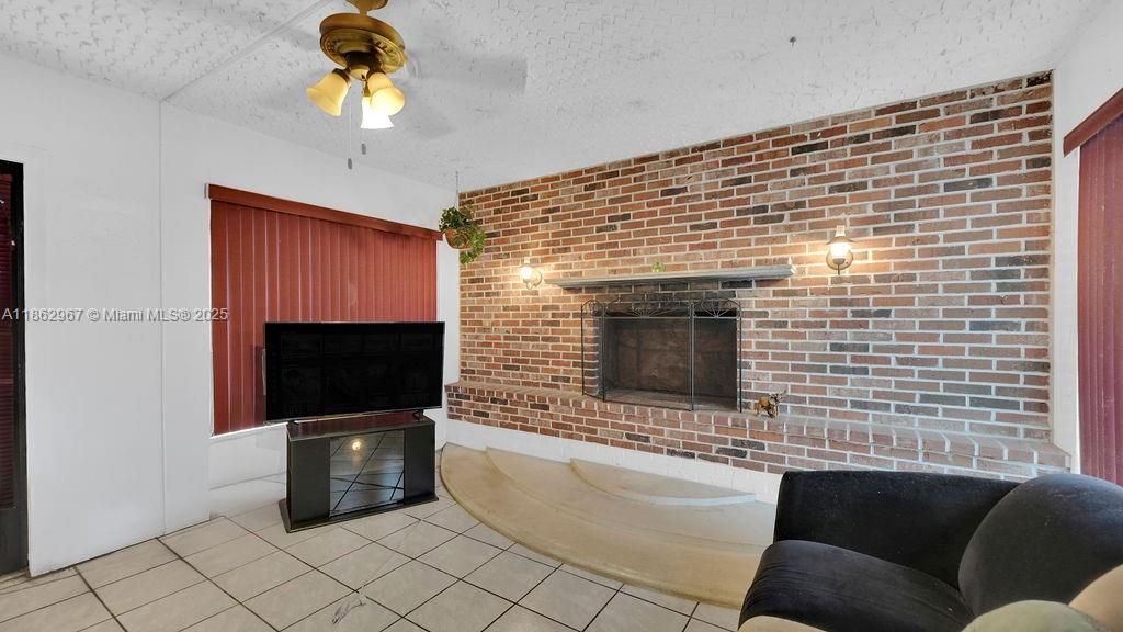 Photo of 440 SW 29th Terrace, Fort Lauderdale, FL 33312 (MLS # A11862967)