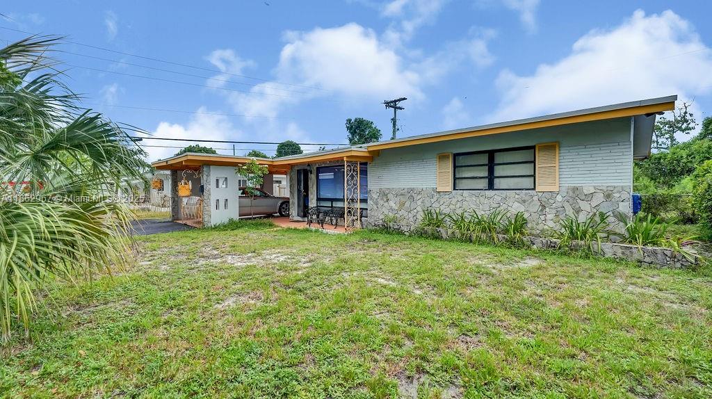 440 SW 29th terr