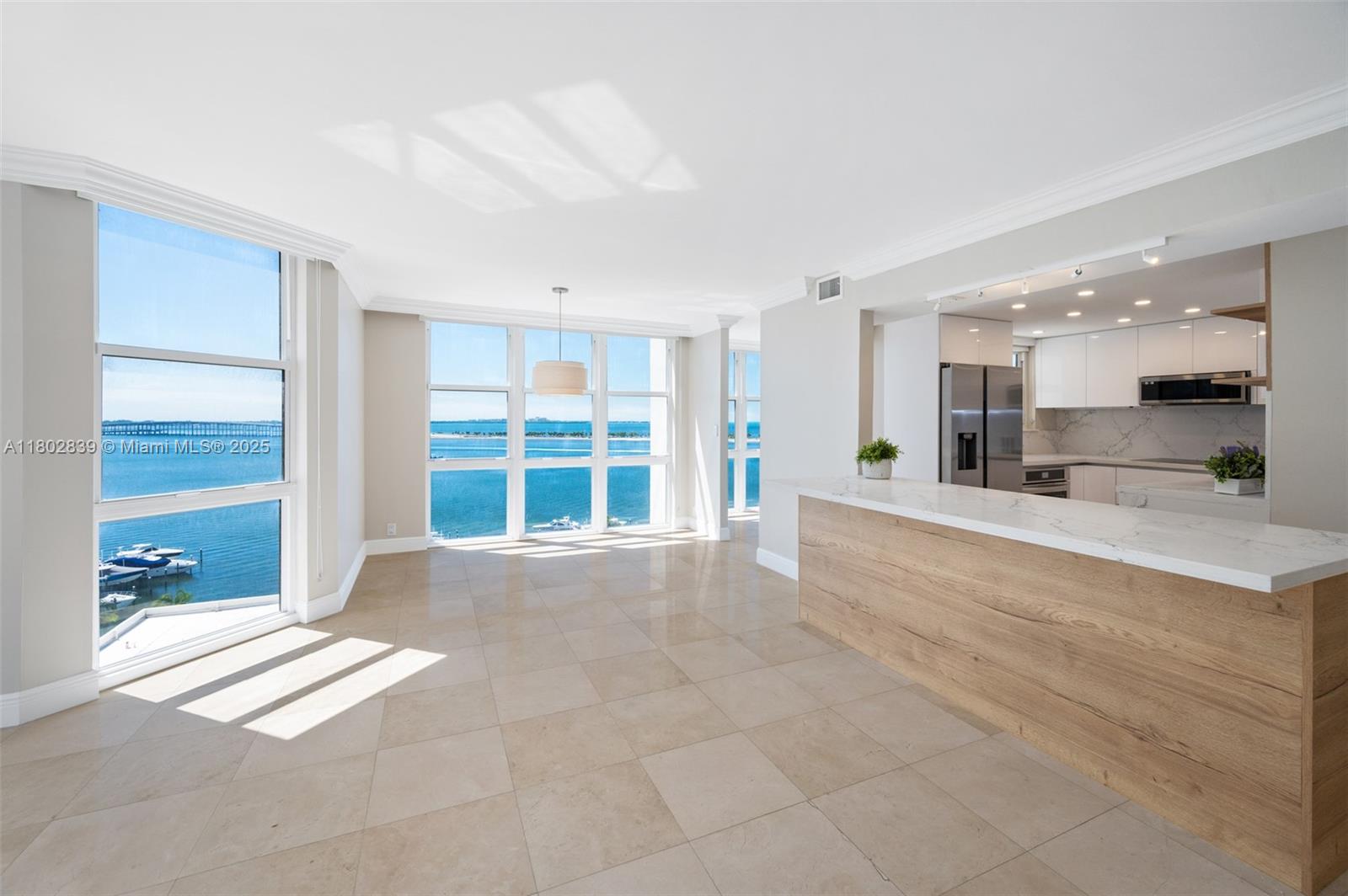 1901 Brickell Ave B1114