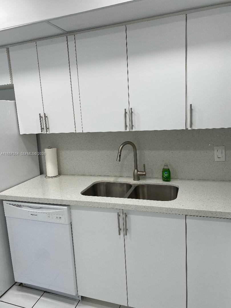 COASTAL TOWERS CONDO - Residential