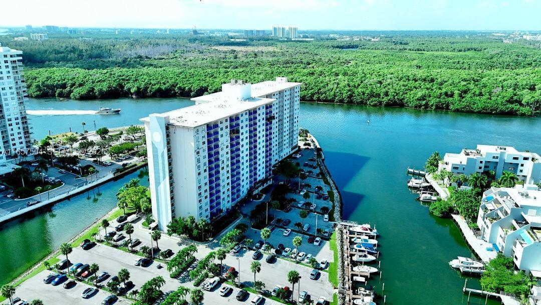 COASTAL TOWERS CONDO - Residential