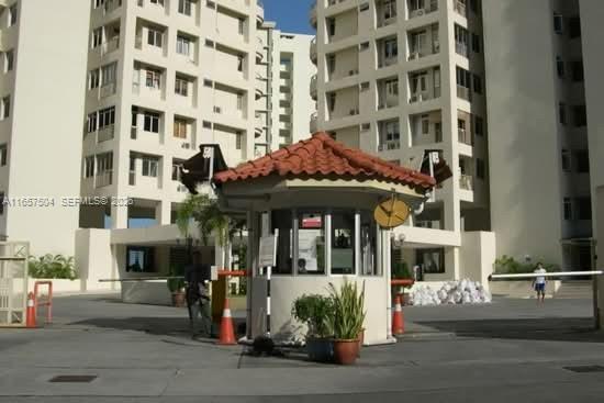 COASTAL TOWERS CONDO - Residential