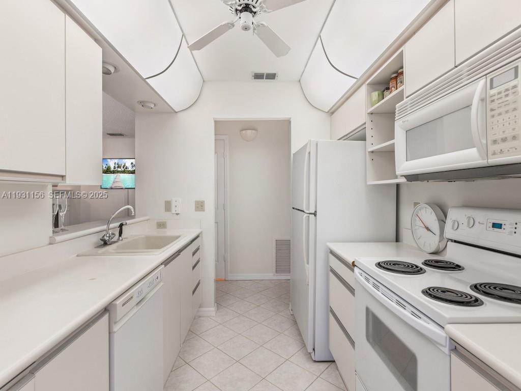 CORALSTONE CONDO - Residential