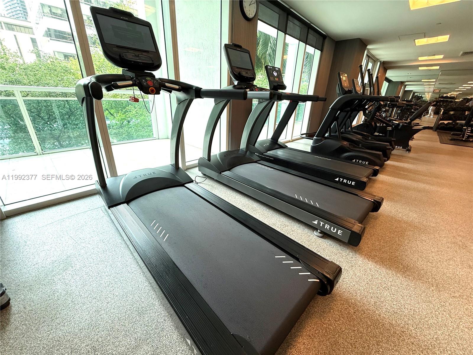 THE PLAZA 901 BRICKELL CO - Residential Lease