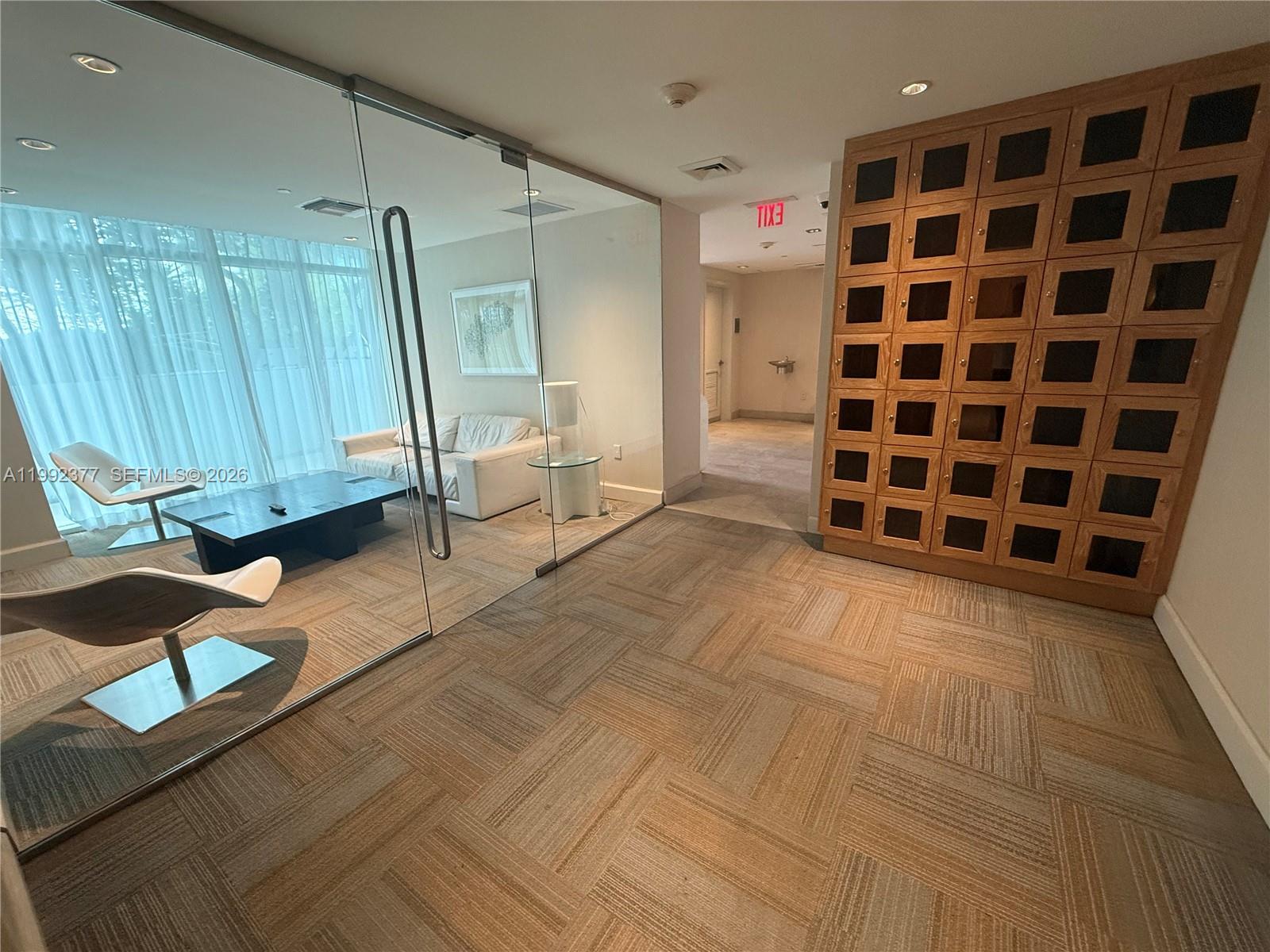 THE PLAZA 901 BRICKELL CO - Residential Lease
