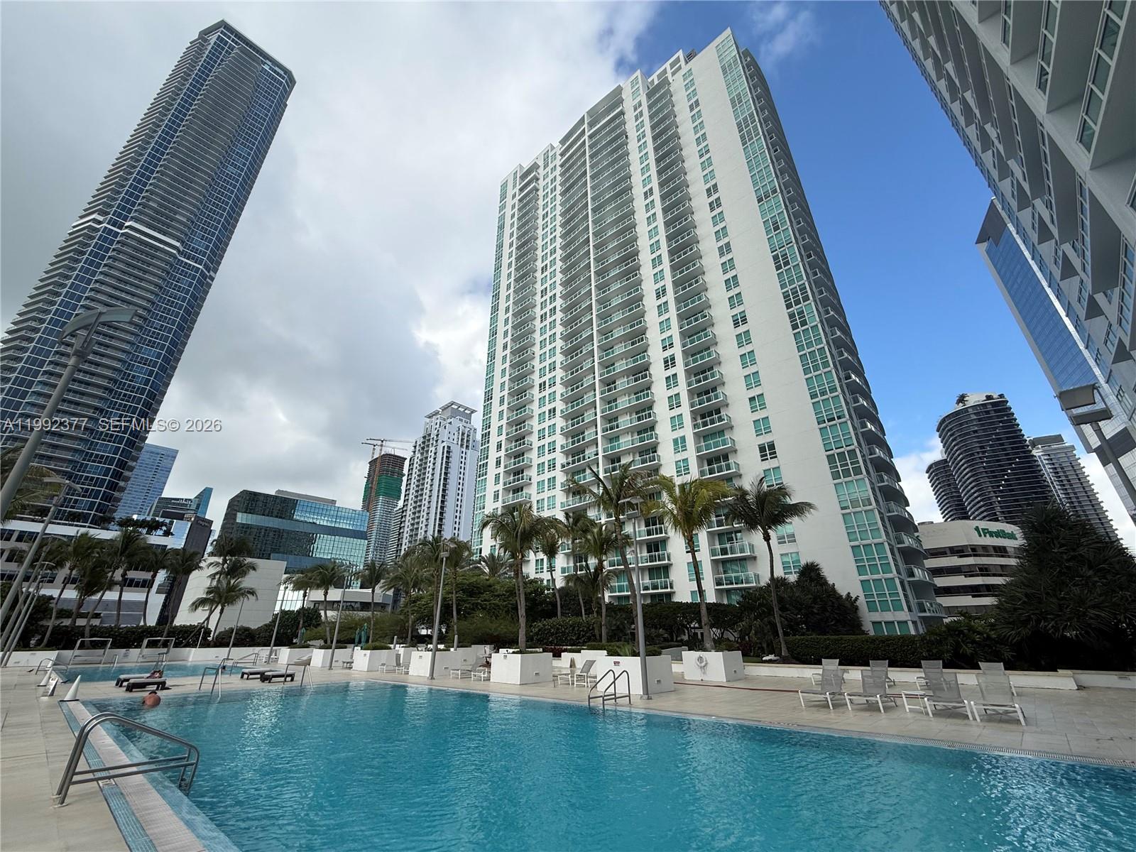 THE PLAZA 901 BRICKELL CO - Residential Lease