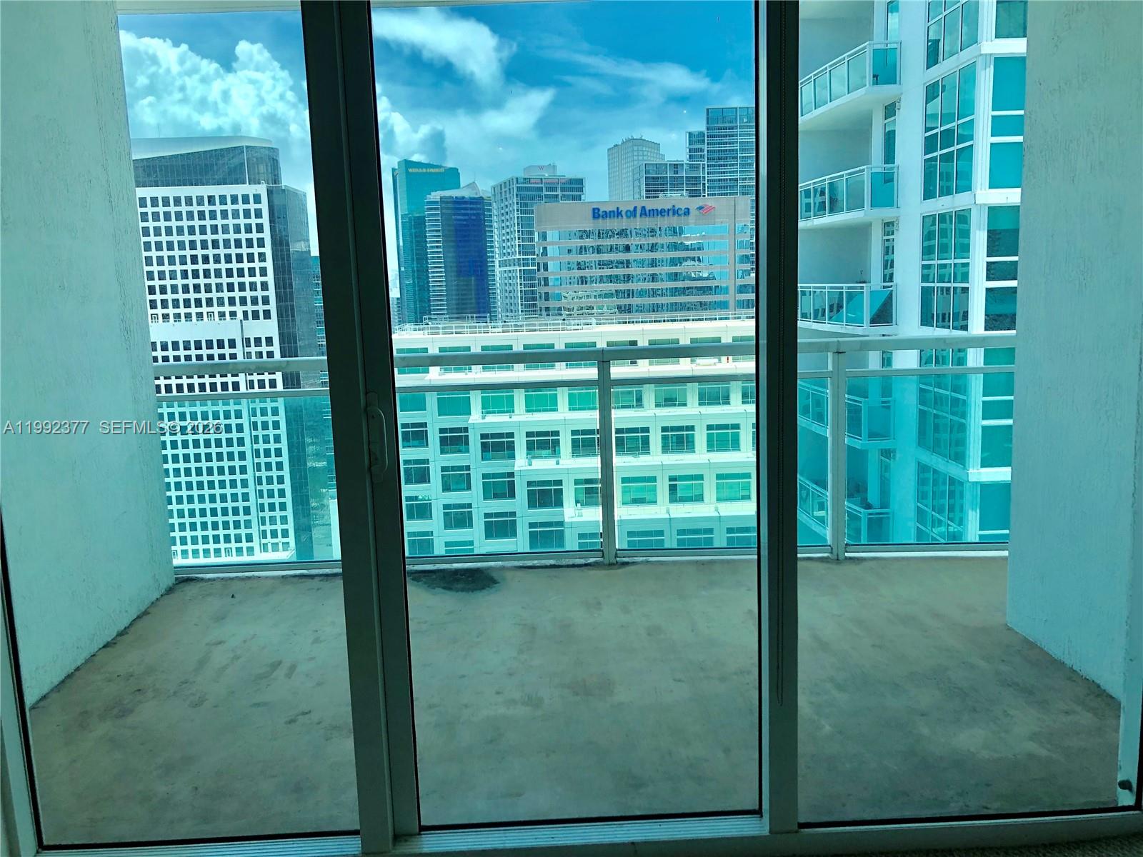 THE PLAZA 901 BRICKELL CO - Residential Lease