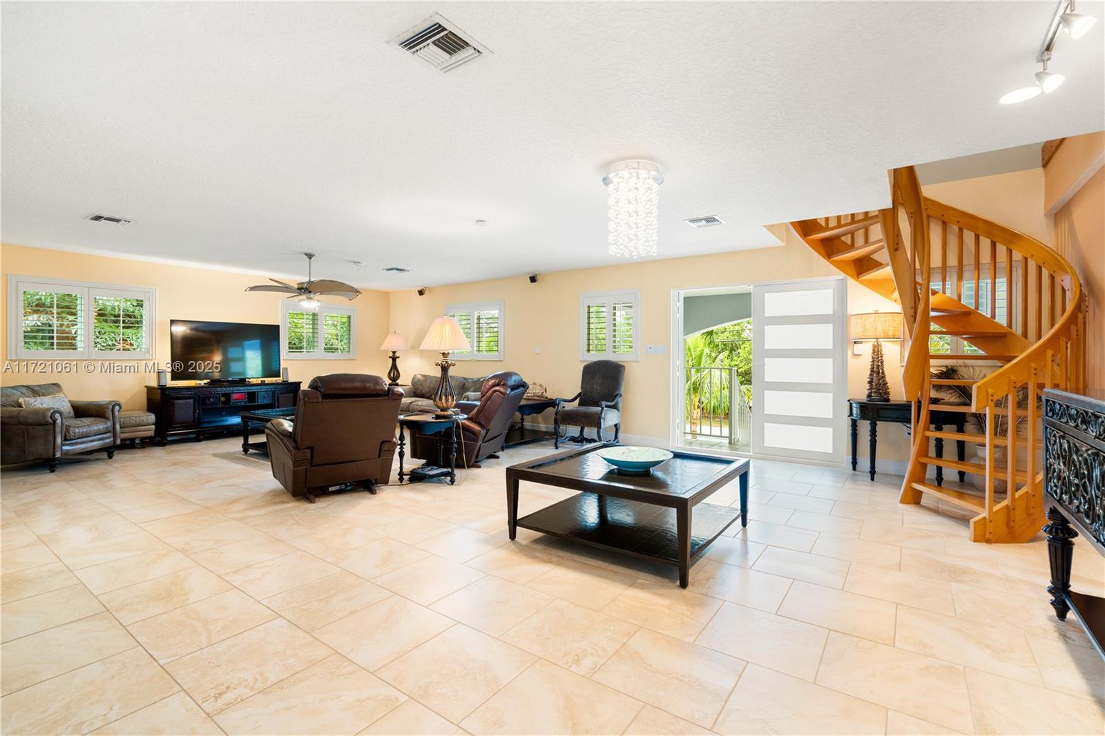 PORT LARGO 5TH ADD - Residential