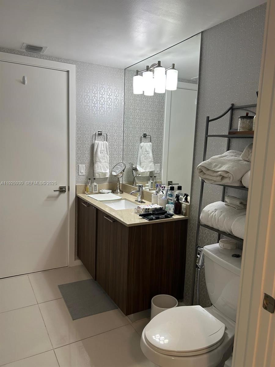 5252 PASEO CONDO - Residential