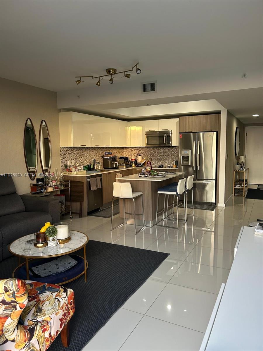 5252 PASEO CONDO - Residential