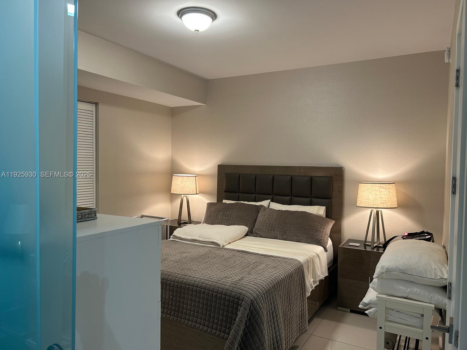 5252 PASEO CONDO - Residential