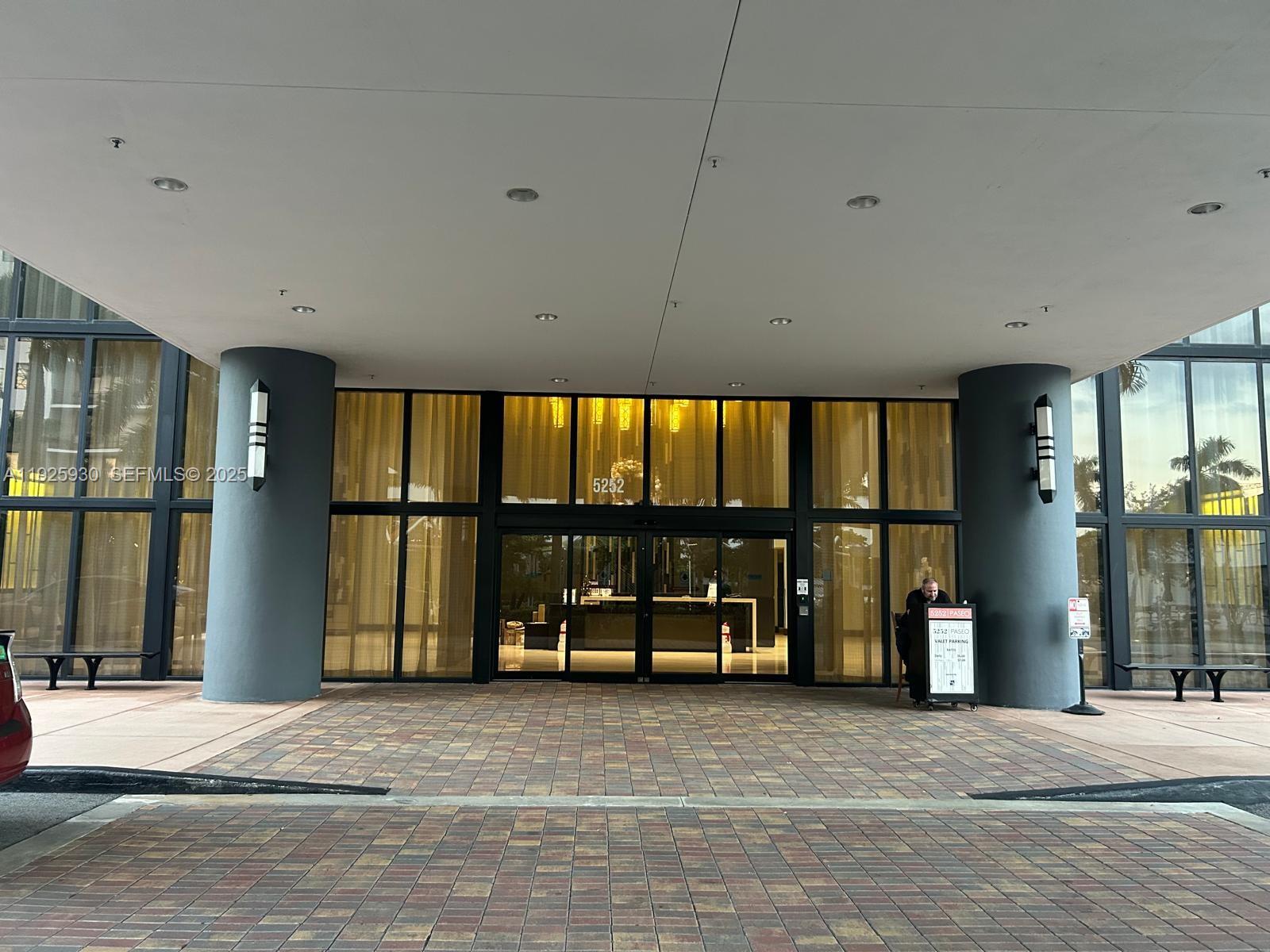 5252 NW 85th Ave 706