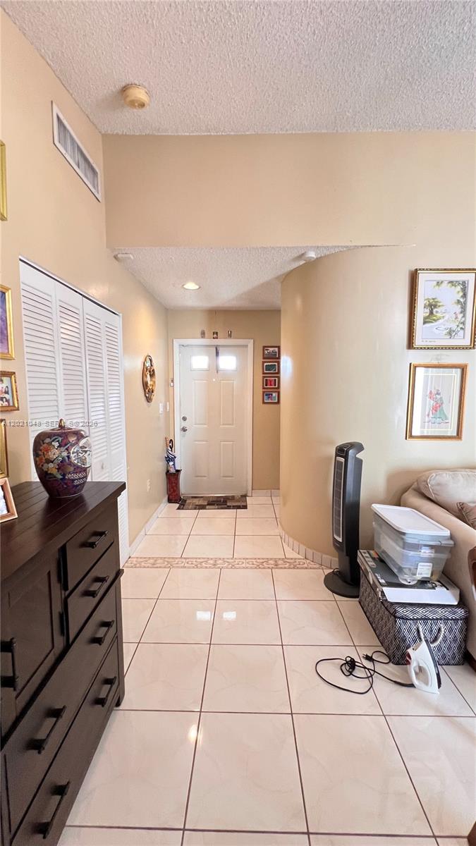 VILG HOMES COUNTRY WALK C - Residential