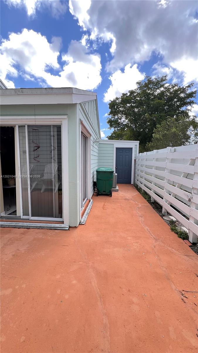 VILG HOMES COUNTRY WALK C - Residential
