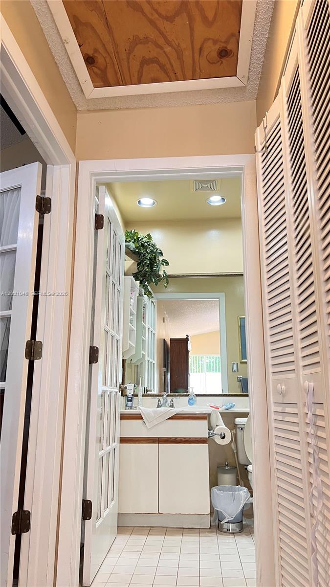 VILG HOMES COUNTRY WALK C - Residential
