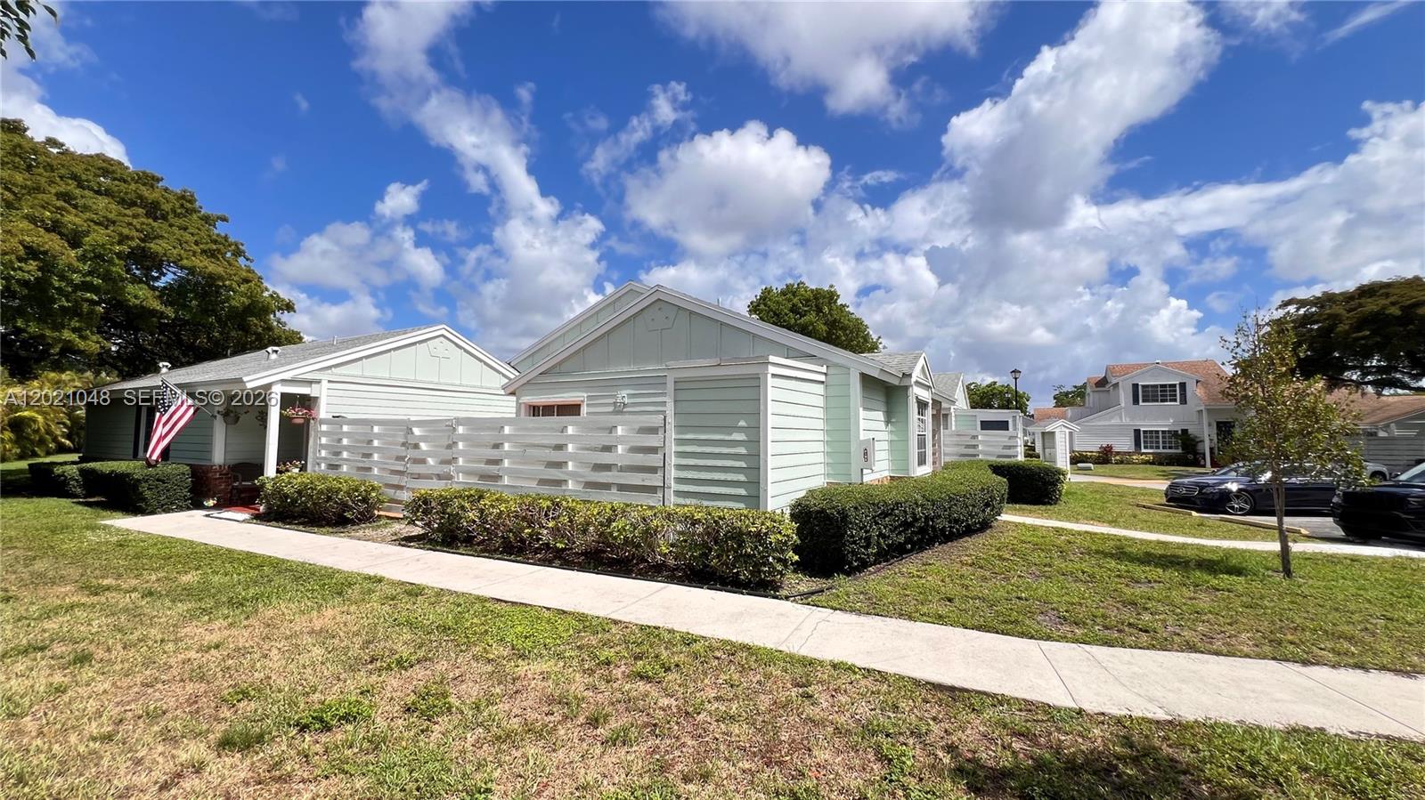 VILG HOMES COUNTRY WALK C - Residential