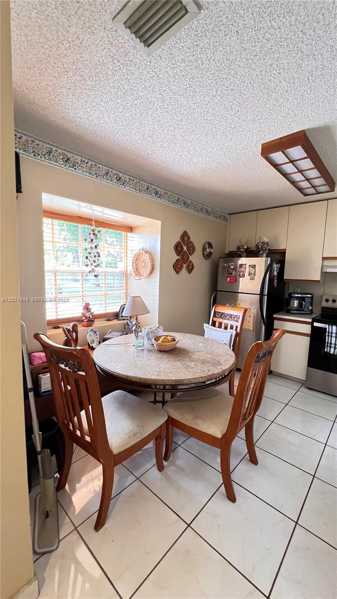 VILG HOMES COUNTRY WALK C - Residential