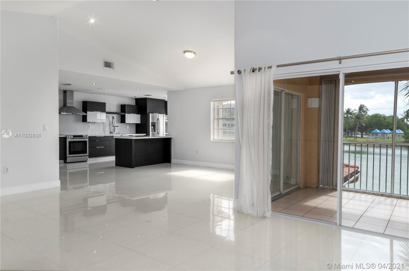 REGATTA POINTE CONDO NO E - Residential