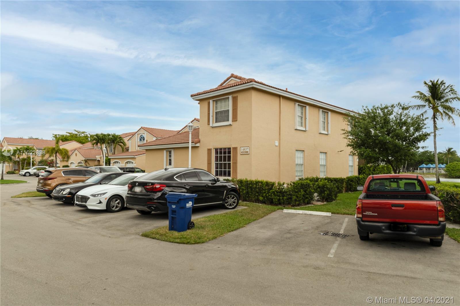 REGATTA POINTE CONDO NO E - Residential