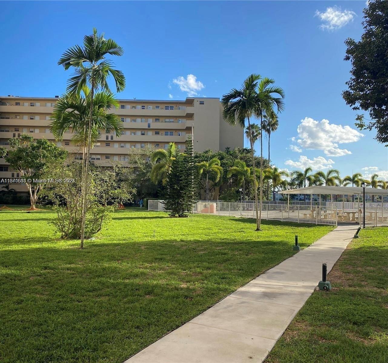 JADE WINDS GROUP-DAISY GA - Residential