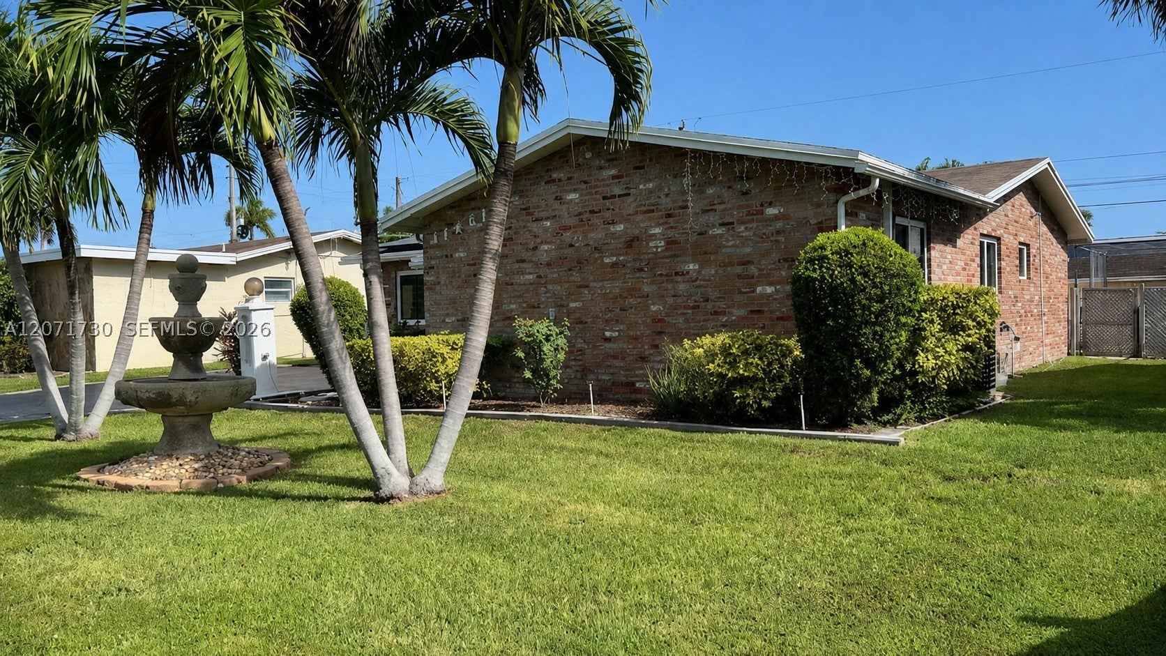 11461 NW 35th St
