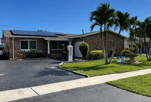 Photo of 11461 NW 35th St, Sunrise, FL 33323 (MLS # A12071730)