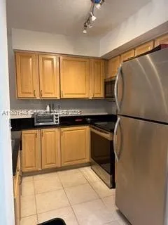 Coral Gables, Florida 33146, United States, 2 Bedrooms Bedrooms, ,2 BathroomsBathrooms,Residential,Active,129757