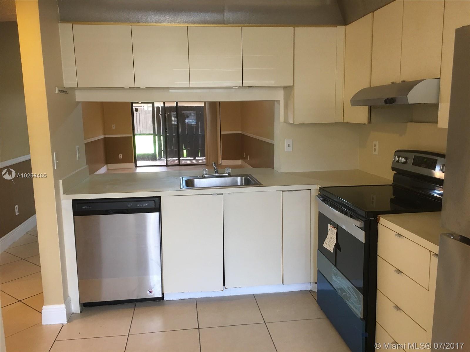 TANGLEWOOD TOWNHOMES - Residential Lease